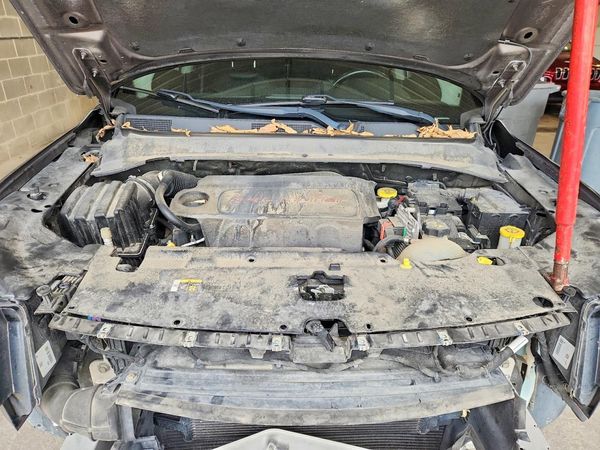 2018 JEEP COMPASS — Engine bay