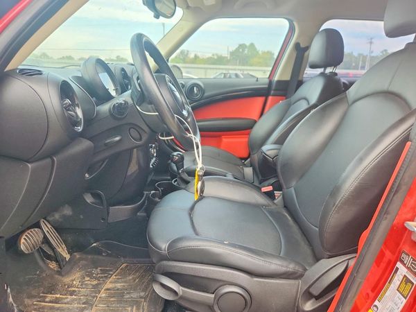 2013 MINI COOPER — DENT