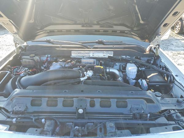 2019 CHEVROLET SILVERADO LTZ — Engine bay