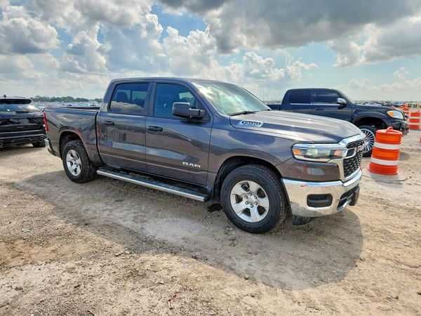 2025 RAM 1500 Tradesman — Passenger 3/4