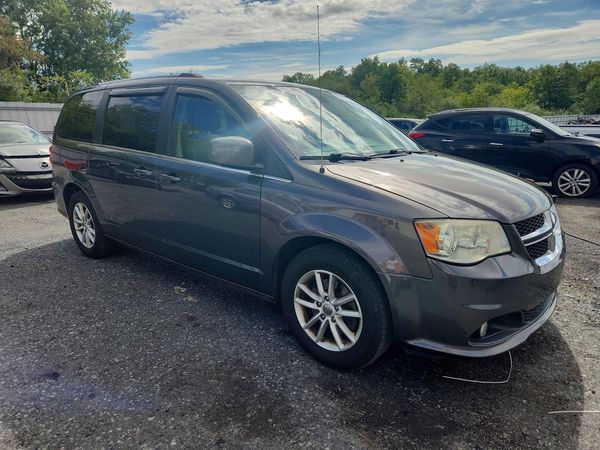 2019 DODGE GRAND CARAVAN SXT — Passenger 3/4