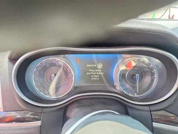 2015 CHRYSLER 300 Limited — ODOM