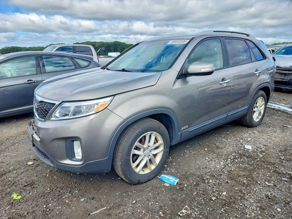 2014 KIA SORENTO — DSFA — Front 3/4