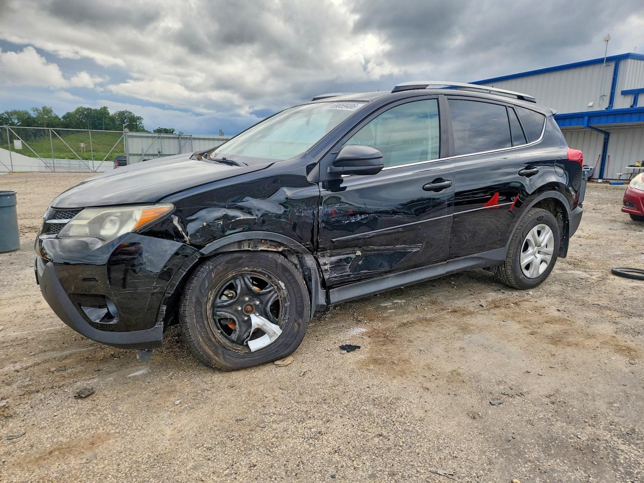 2013 TOYOTA RAV4 Standard — Front 3/4