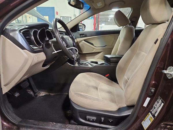 2013 KIA OPTIMA LX — DENT