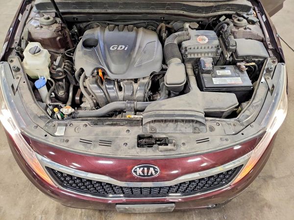 2013 KIA OPTIMA LX — Engine bay