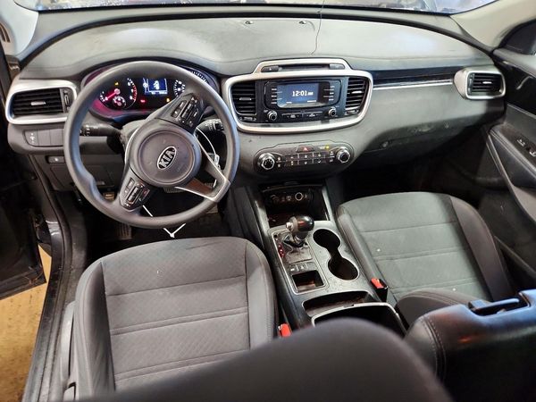 2017 KIA SORENTO L, LX — CKPT