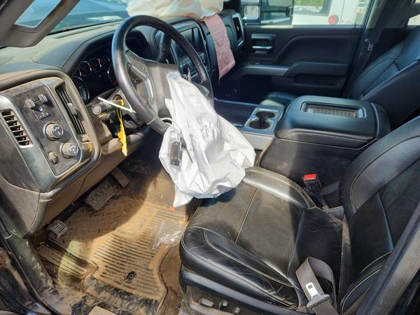 2019 CHEVROLET SILVERADO LTZ — DENT
