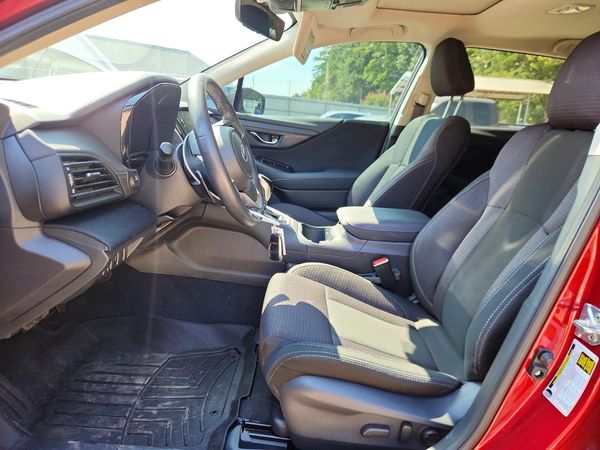 2025 SUBARU OUTBACK Premium — DENT