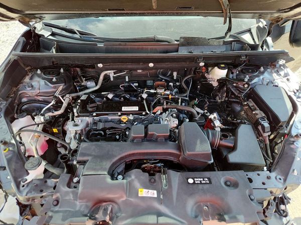2025 TOYOTA RAV4 — Engine bay