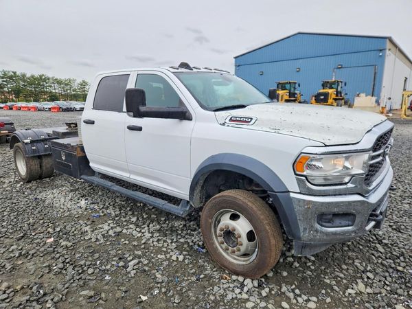 2022 RAM 5500 Crew Cab DRW — Passenger 3/4