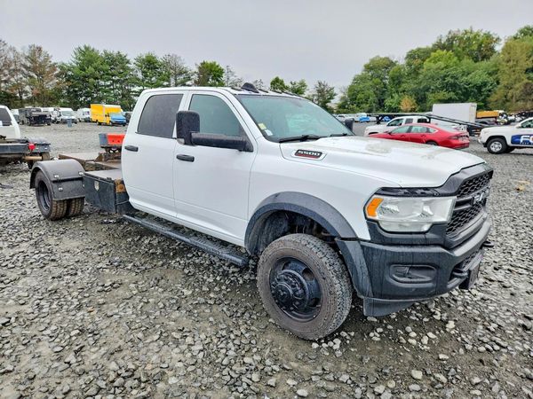 2022 RAM 5500 Crew Cab DRW — Passenger 3/4