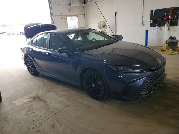 2026 TOYOTA CAMRY — Passenger 3/4
