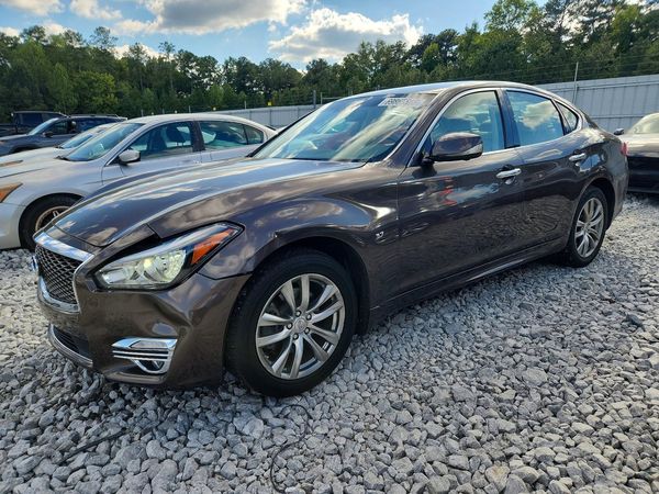 2018 INFINITI Q70 — DSFA — Front 3/4