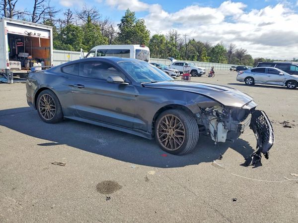 2018 FORD MUSTANG I4 Coupe — Passenger 3/4