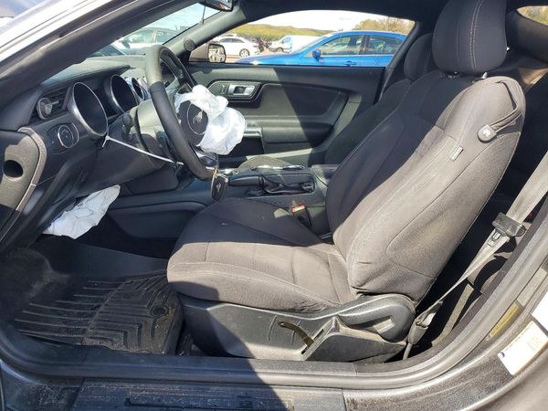 2018 FORD MUSTANG I4 Coupe — DENT