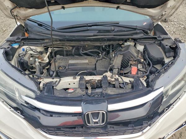 2015 HONDA CRV EX — Engine bay