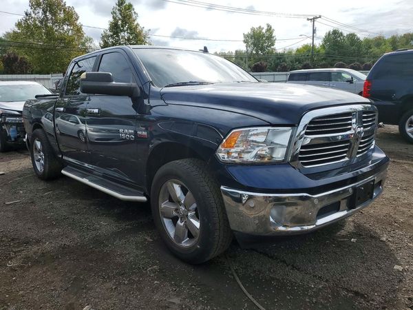 2018 RAM 1500 SLT — Passenger 3/4