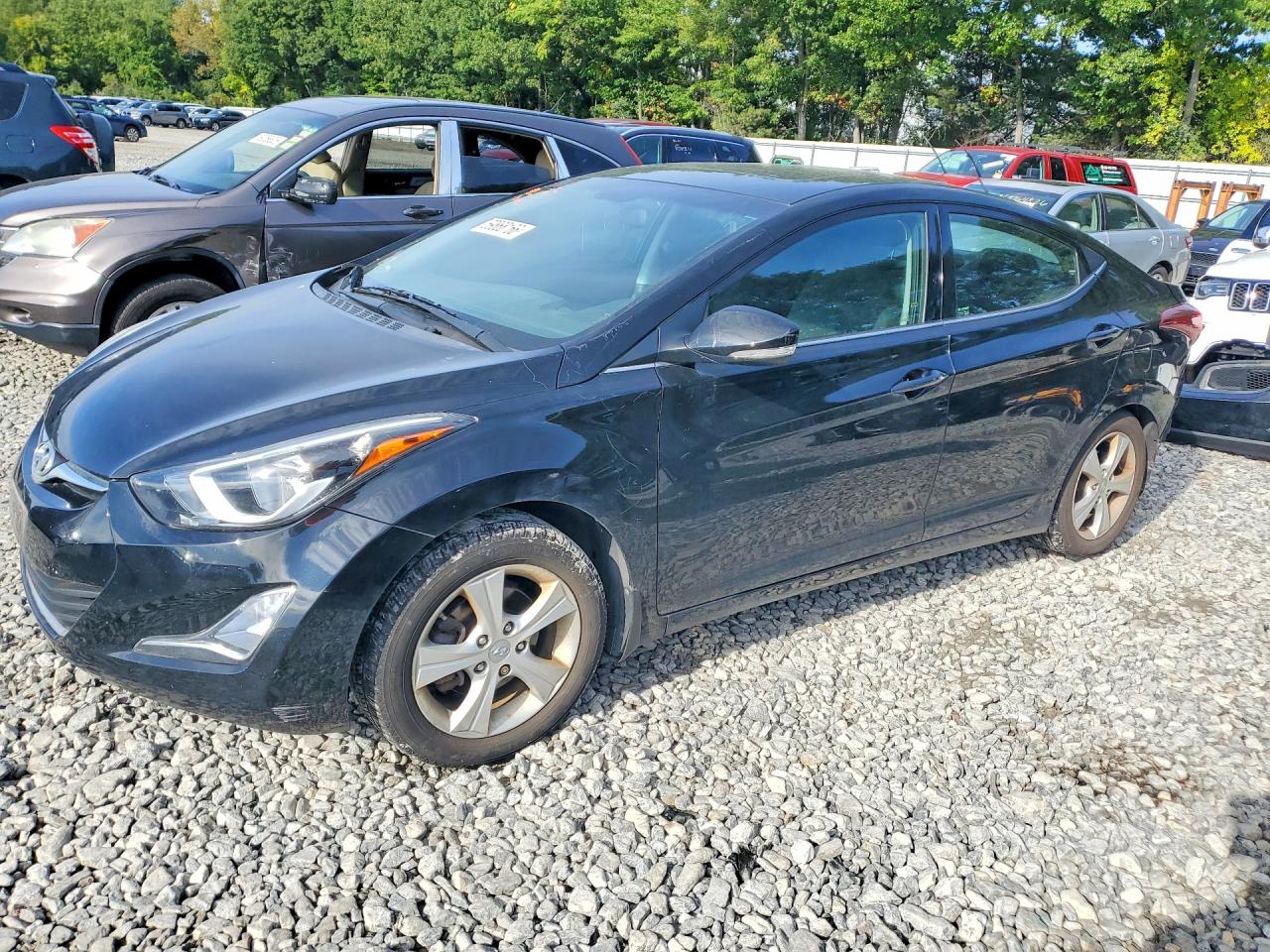 2016 HYUNDAI ELANTRA — Front 3/4