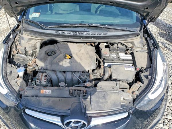 2016 HYUNDAI ELANTRA — Engine bay