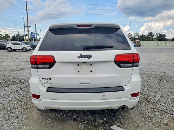 2021 JEEP GRAND CHEROKEE Laredo — DIRR