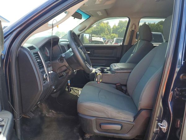 2013 RAM 1500 ST — DENT