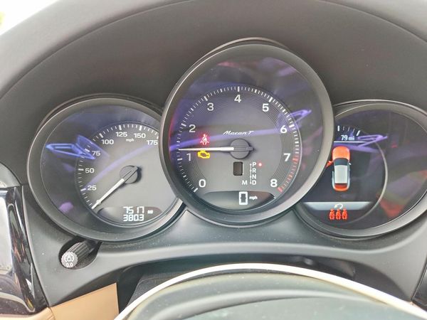 2025 PORSCHE MACAN Macan, Macan T — ODOM