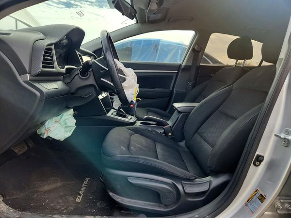 2020 HYUNDAI ELANTRA — DENT