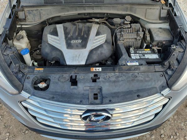 2016 HYUNDAI SANTA FE GI — Engine bay