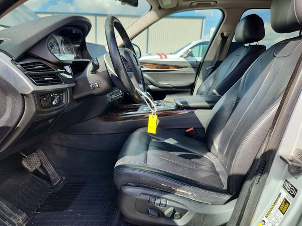 2015 BMW X5 — DENT