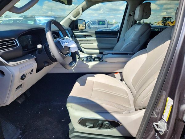 2024 JEEP WAGONEER — DENT