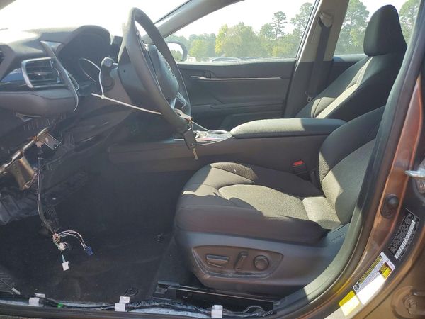 2023 TOYOTA CAMRY LE — DENT