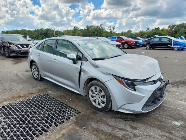 2022 TOYOTA COROLLA LE — Passenger 3/4