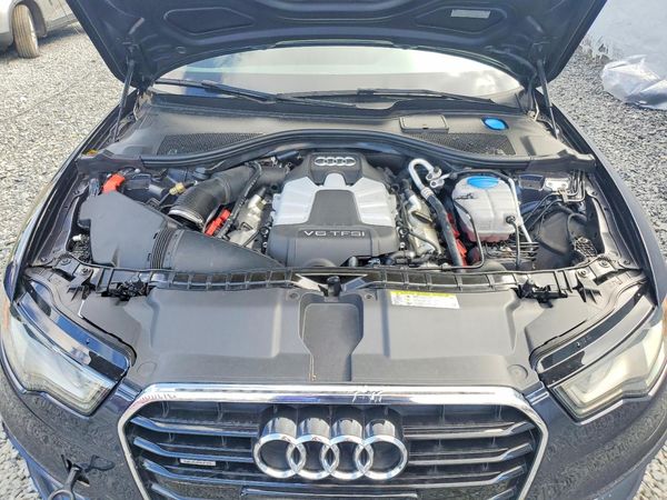 2015 AUDI A6 — Engine bay