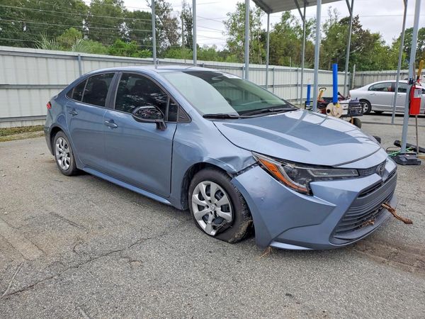 2024 TOYOTA COROLLA — Passenger 3/4