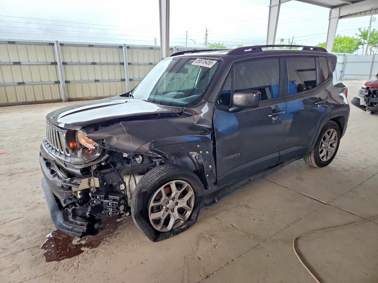 2018 JEEP RENEGADE — Front 3/4