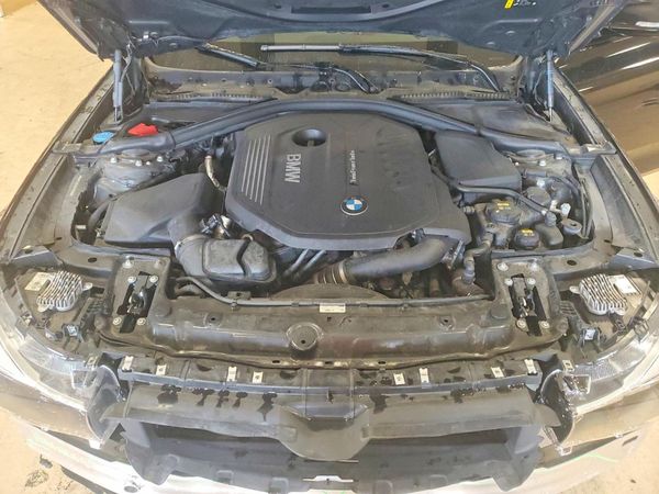 2017 BMW 340 xDrive GT — Engine bay