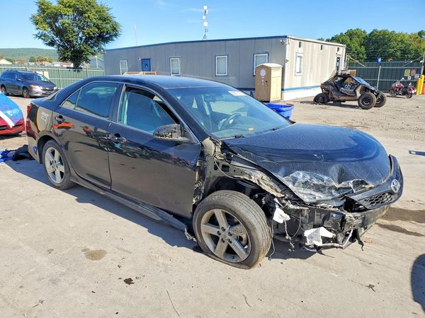 2013 TOYOTA CAMRY — Passenger 3/4