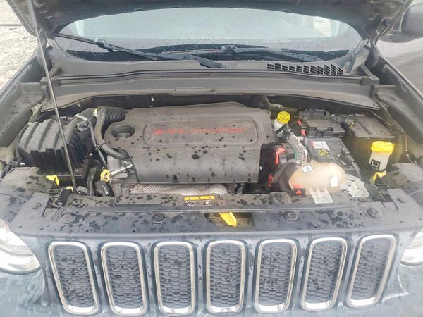 2018 JEEP RENEGADE — Engine bay
