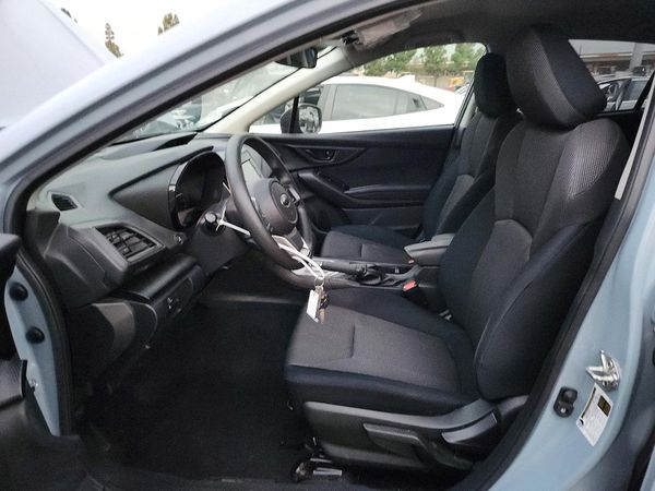 2022 SUBARU CROSSTREK Base — DENT