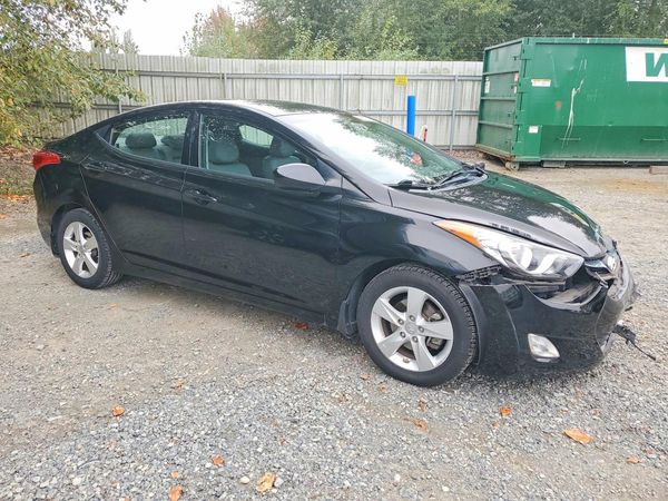 2013 HYUNDAI ELANTRA — Passenger 3/4