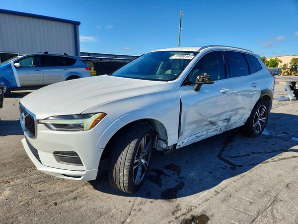 2021 VOLVO XC60 — DSFA — Front 3/4