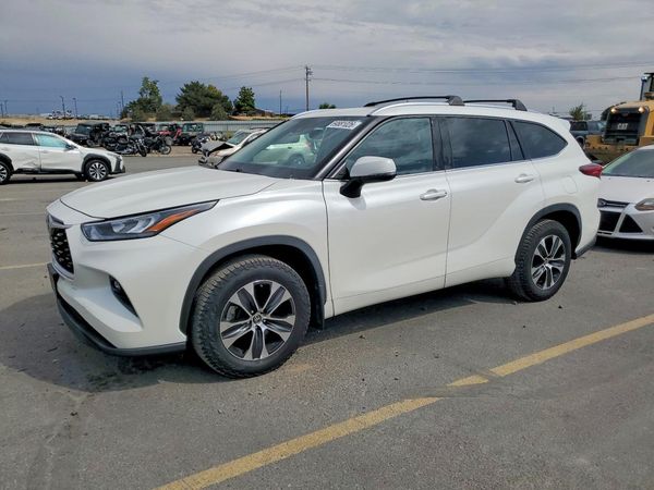 2020 TOYOTA HIGHLANDER — DSFA — Front 3/4