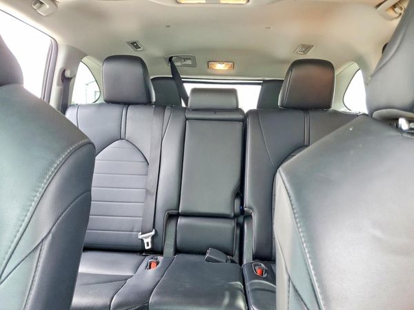2020 TOYOTA HIGHLANDER XLE Nav — SUVN