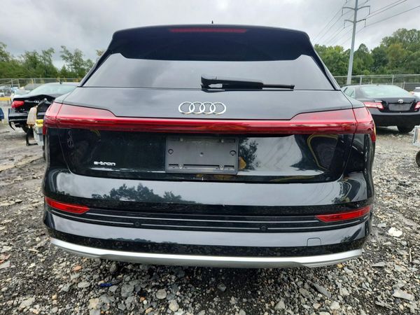 2019 AUDI E-TRON e-tron quattro Prestige — DIRR