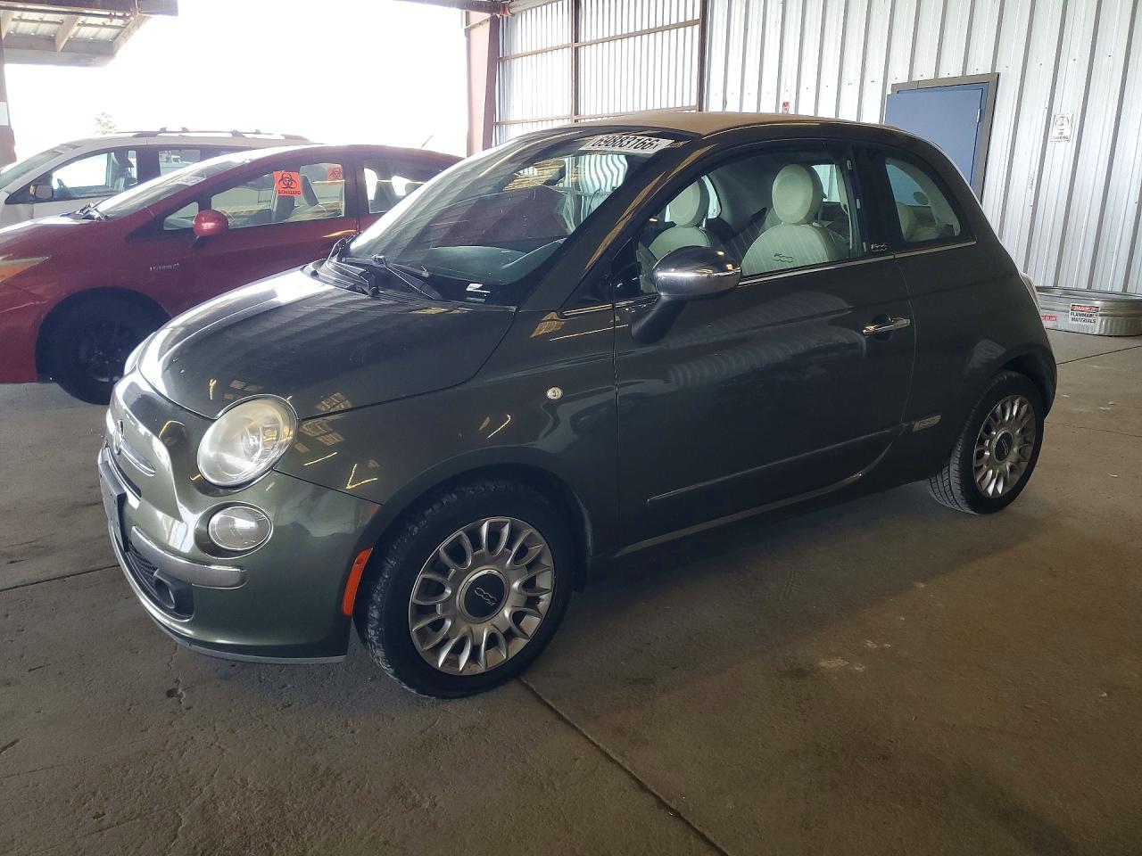 2015 FIAT 500 Lounge — Front 3/4