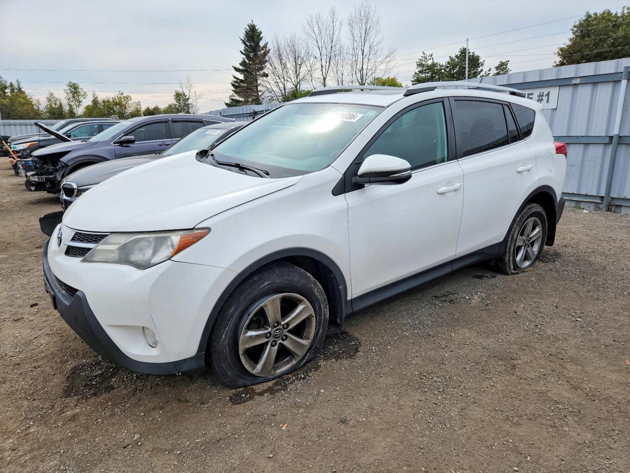 2015 TOYOTA RAV4 XLE (M Grade) — Front 3/4