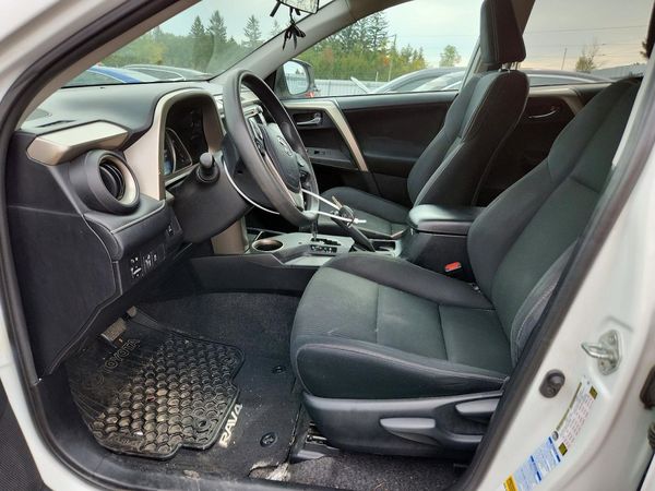 2015 TOYOTA RAV4 XLE (M Grade) — DENT