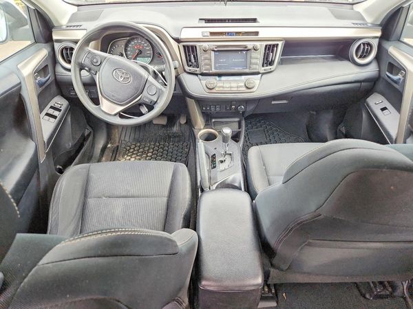 2015 TOYOTA RAV4 XLE (M Grade) — CKPT