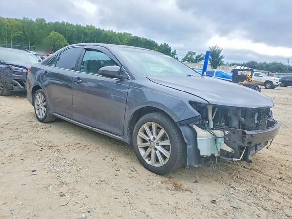 2012 TOYOTA CAMRY — Passenger 3/4